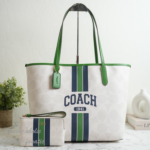 NWT Coach CBI79 City Tote & CBP19 Corner Zip Wristlet In Signature Canvas *SET* - Picture 1 of 15
